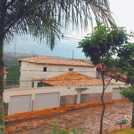 Hospedagem Iolanda Bed & Breakfast Diamantina Dış mekan fotoğraf